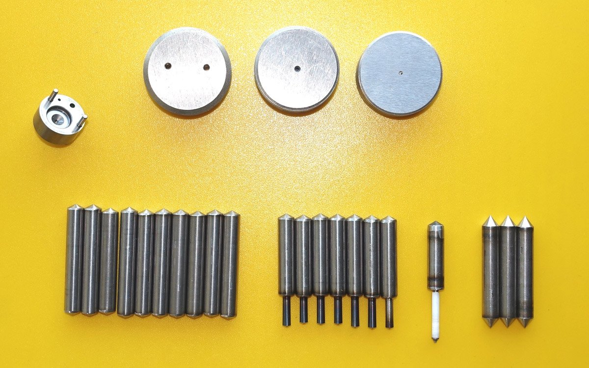 Комплект інструменту для повного циклу відновлення керуючого клапана п`єзо інжекторів BOSCH